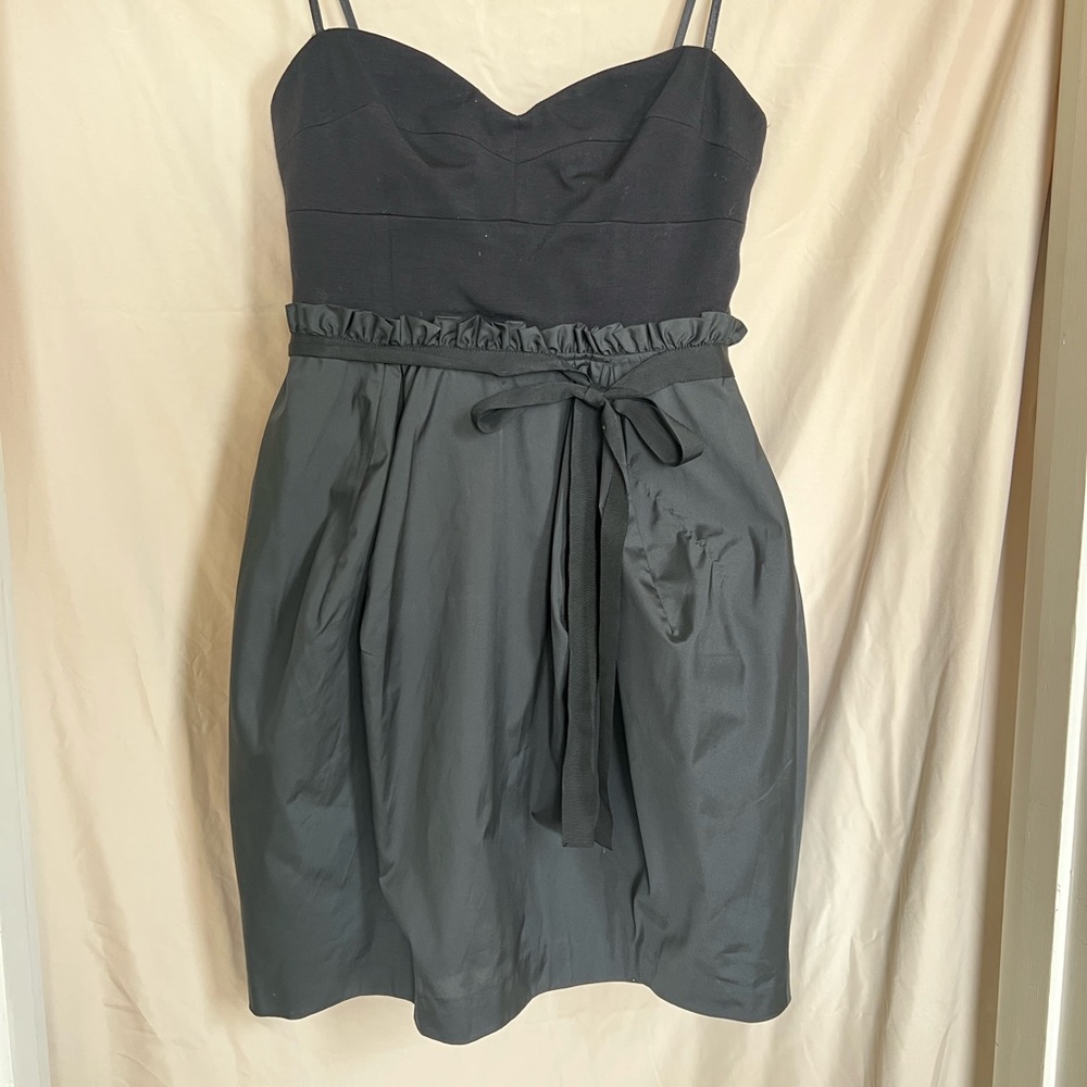 BCBG Max Azria size 4 paper bag strapless dress black